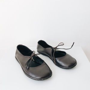 Leather ballet flats
